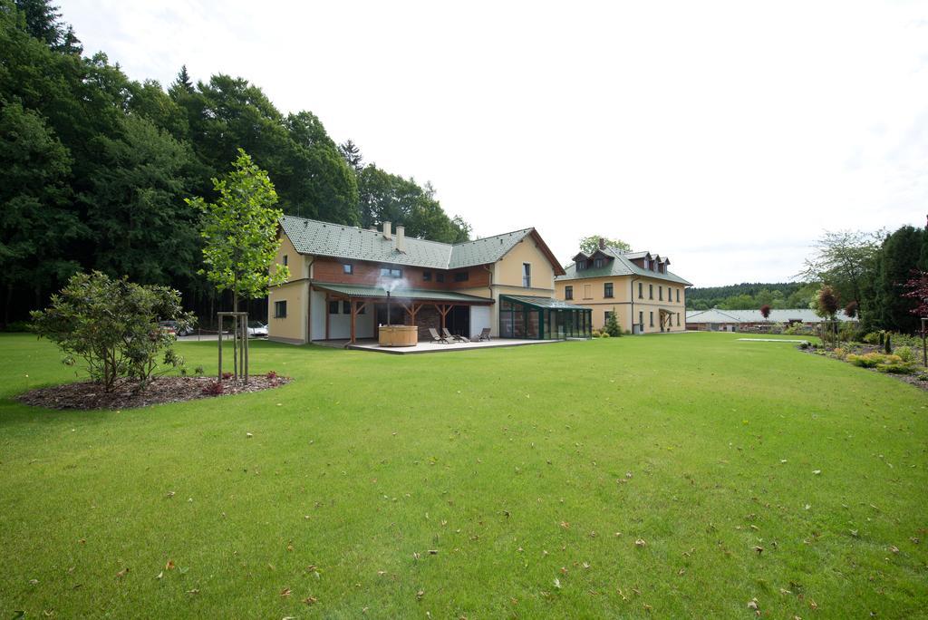 Resort Johanka Kamenice nad Lipou Bagian luar foto