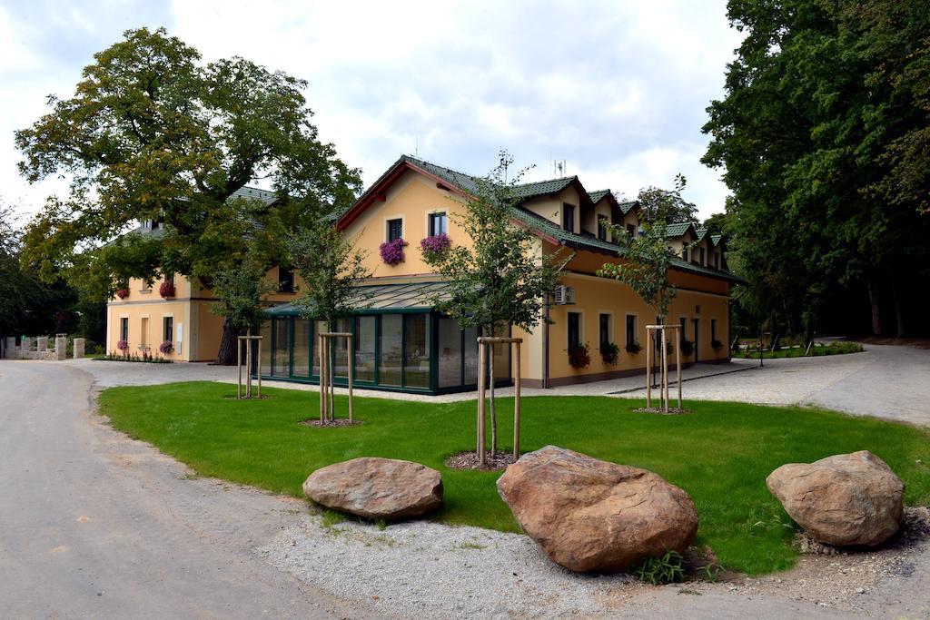 Resort Johanka Kamenice nad Lipou Bagian luar foto